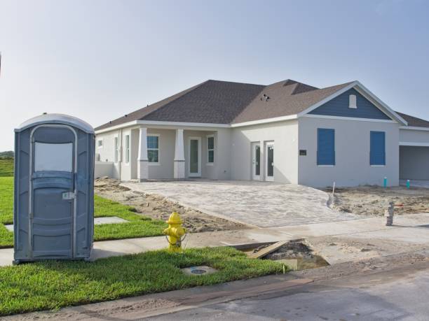 Best Portable bathroom rental  in Monroeville, IN